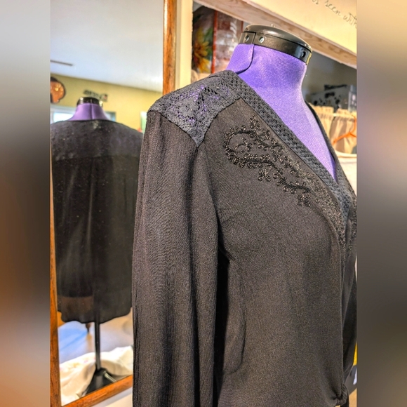 Nostalgia Women's blouse - Picture 2 of 11